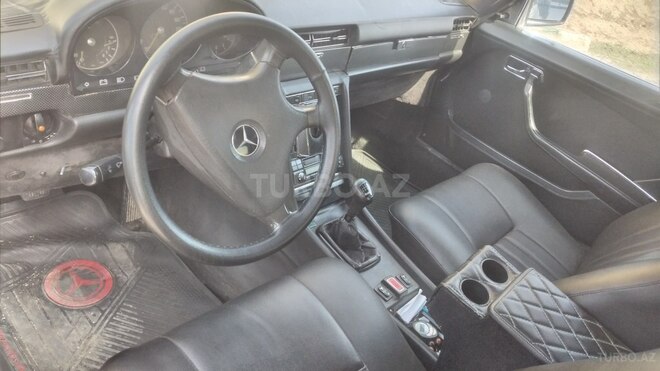 Mercedes S 300 1985, 288,000 km - 3.0 l - Bakı