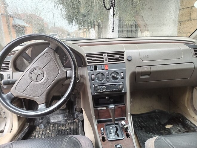 Mercedes C 180 1995, 427,000 km - 1.8 l - Sumqayıt