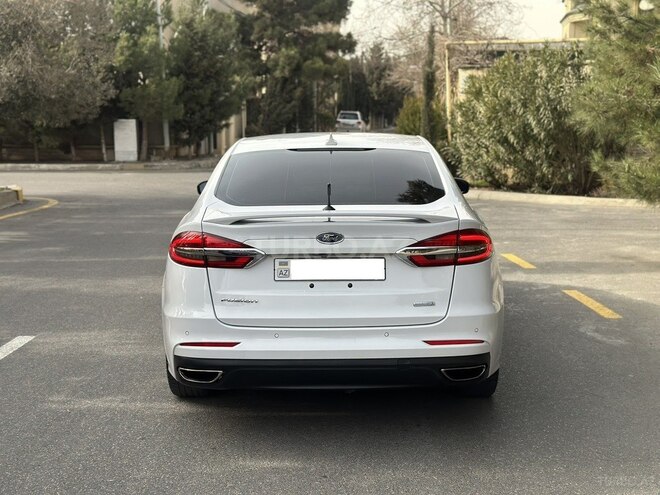 Ford Fusion 2018, 140,000 km - 1.5 л - Bakı