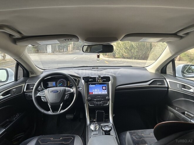 Ford Fusion 2018, 140,000 km - 1.5 л - Bakı