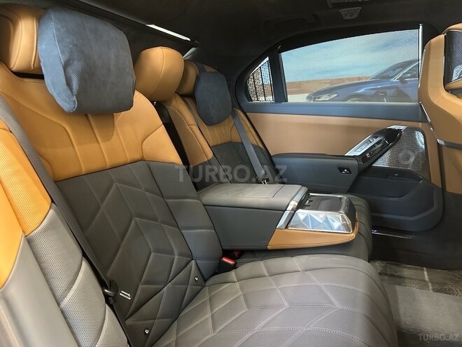 BMW 760 2023, 0 km - 4.4 l - Bakı