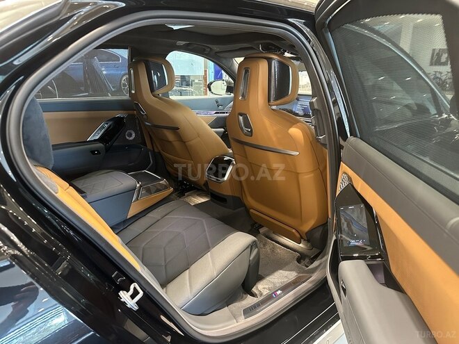 BMW 760 2023, 0 km - 4.4 l - Bakı