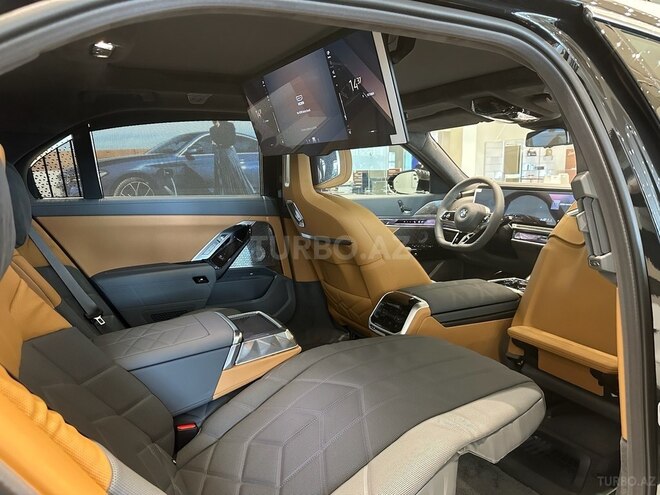 BMW 760 2023, 0 km - 4.4 l - Bakı