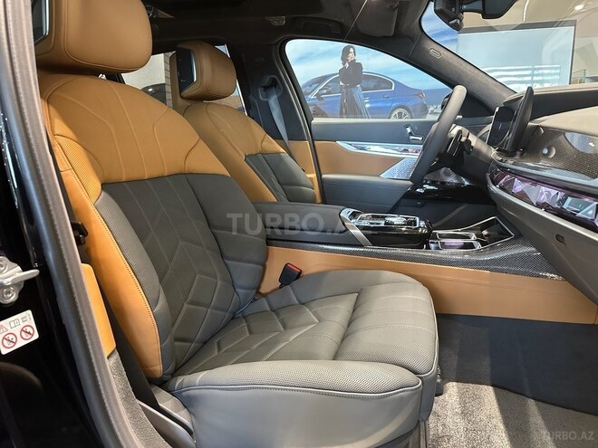 BMW 760 2023, 0 km - 4.4 l - Bakı