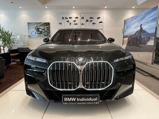 BMW 760 2023, 0 km - 4.4 l - Bakı