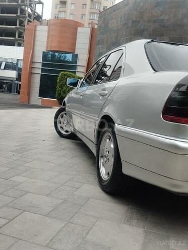 Mercedes C 220 2000, 350,000 km - 2.2 l - Bakı
