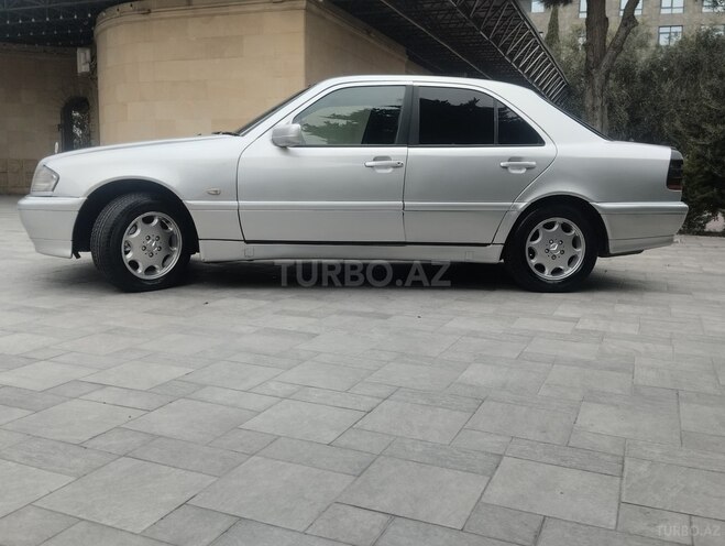 Mercedes C 220 2000, 350,000 km - 2.2 l - Bakı