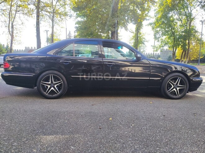 Mercedes E 220 2001, 350,000 km - 2.2 l - İsmayıllı