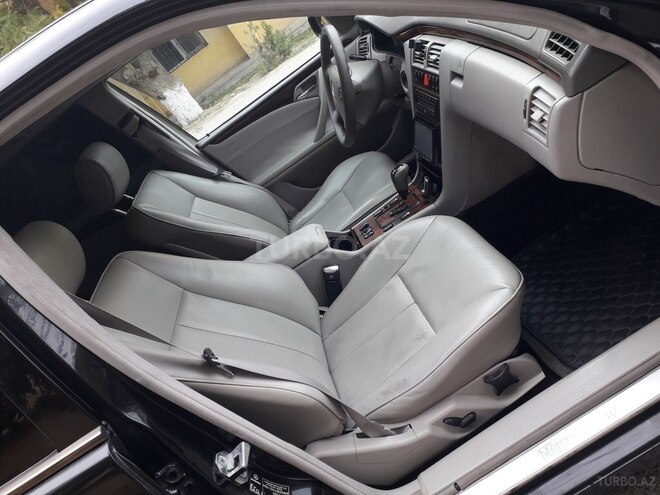 Mercedes E 240 2000, 288,653 km - 2.4 л - Sumqayıt