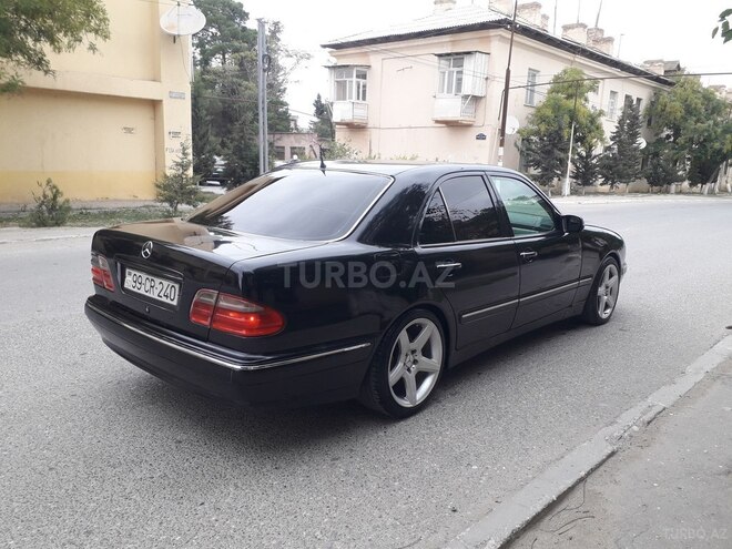 Mercedes E 240 2000, 288,653 km - 2.4 л - Sumqayıt