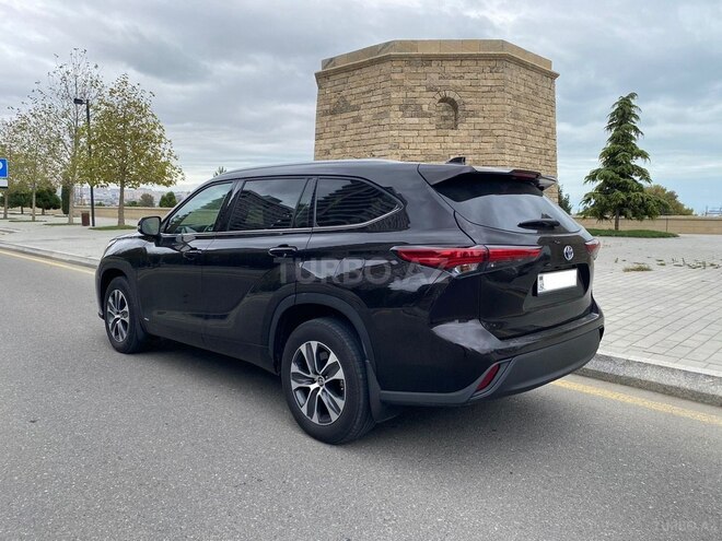 Toyota Highlander 2022, 22,000 km - 2.5 l - Bakı