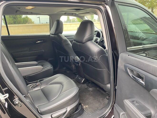 Toyota Highlander 2022, 22,000 km - 2.5 l - Bakı