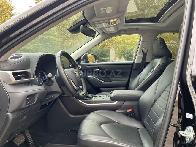 Toyota Highlander 2022, 22,000 km - 2.5 l - Bakı
