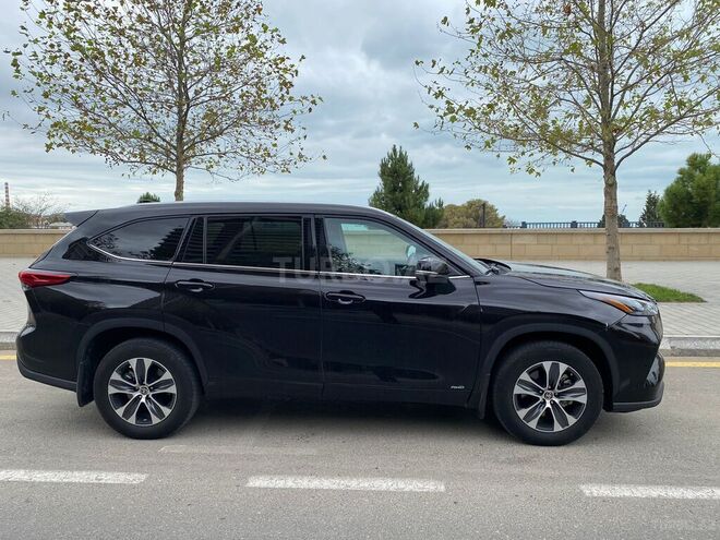 Toyota Highlander 2022, 22,000 km - 2.5 l - Bakı