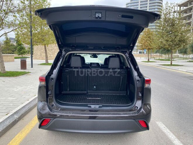 Toyota Highlander 2022, 22,000 km - 2.5 l - Bakı