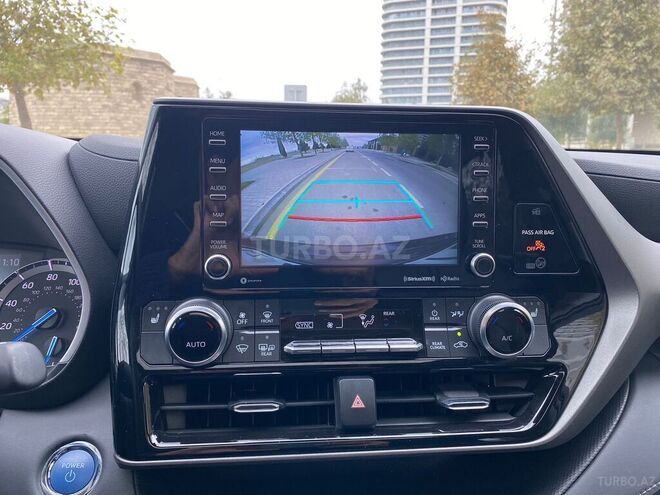 Toyota Highlander 2022, 22,000 km - 2.5 l - Bakı