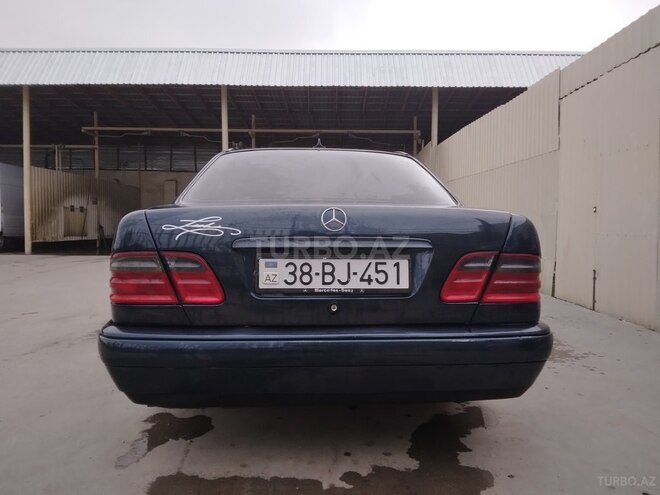 Mercedes E 230 1996, 576,253 km - 2.3 л - Qusar
