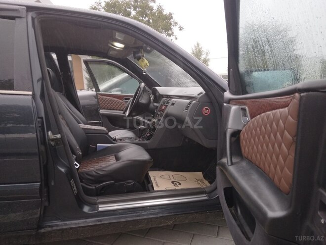 Mercedes E 230 1996, 576,253 km - 2.3 л - Qusar