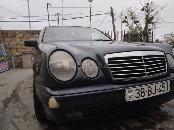 Mercedes E 230 1996, 576,253 km - 2.3 л - Qusar