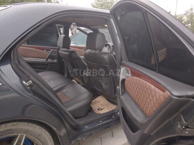 Mercedes E 230 1996, 576,253 km - 2.3 л - Qusar