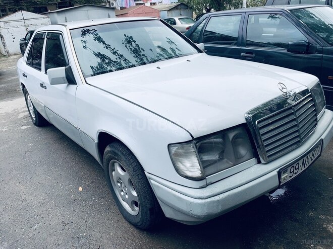 Mercedes E 220 1993, 241,041 km - 2.2 l - Sumqayıt
