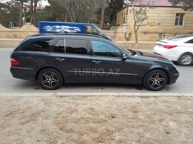 Mercedes E 220 2004, 460,000 km - 2.2 l - Bakı