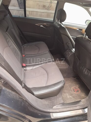 Mercedes E 220 2004, 460,000 km - 2.2 l - Bakı
