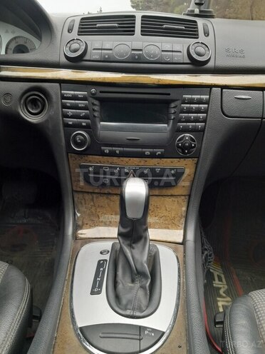 Mercedes E 220 2004, 460,000 km - 2.2 l - Bakı