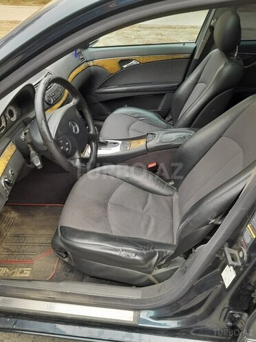 Mercedes E 220 2004, 460,000 km - 2.2 l - Bakı