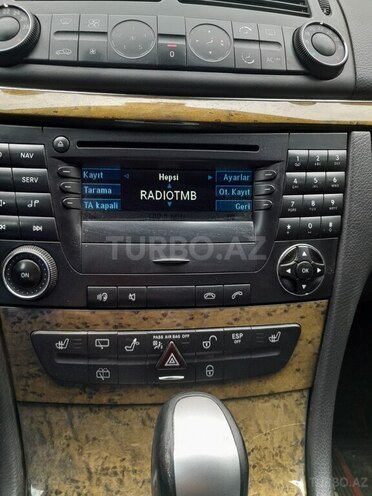 Mercedes E 220 2004, 460,000 km - 2.2 l - Bakı