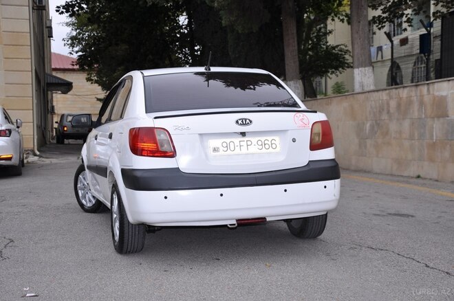 Kia Rio 2008, 395,000 km - 1.4 л - Şamaxı