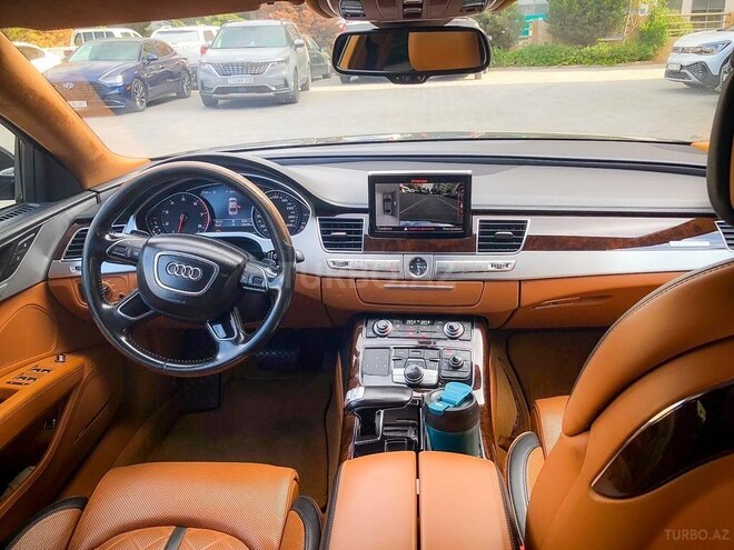 Audi A8 2014, 135,000 km - 4.0 л - Bakı