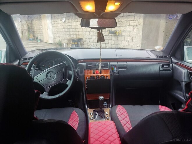 Mercedes E 230 1996, 232,000 km - 2.3 l - Bakı