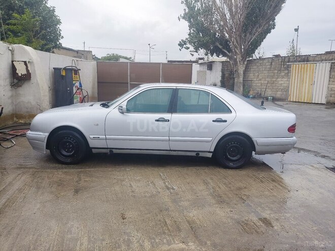 Mercedes E 230 1996, 232,000 km - 2.3 l - Bakı