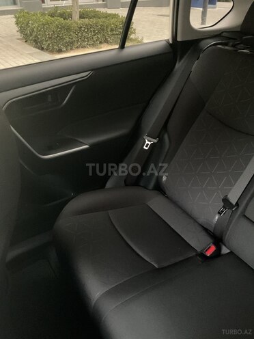 Toyota RAV4 2022, 4,937 km - 2.0 l - Bakı