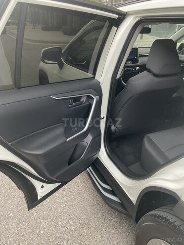 Toyota RAV4 2022, 4,937 km - 2.0 l - Bakı