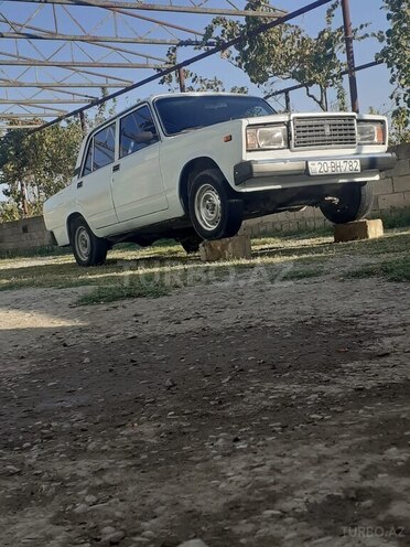 LADA (VAZ) 2107 1990, 174,000 km - 1.6 l - Salyan