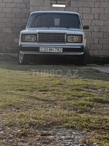 LADA (VAZ) 2107 1990, 174,000 km - 1.6 l - Salyan