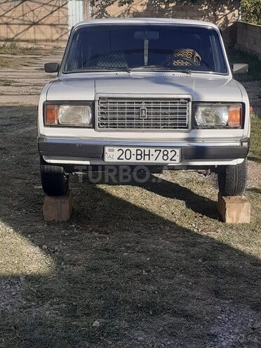 LADA (VAZ) 2107 1990, 174,000 km - 1.6 l - Salyan