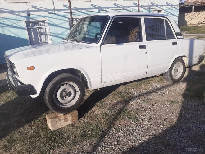 LADA (VAZ) 2107 1990, 174,000 km - 1.6 l - Salyan