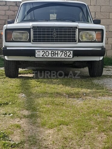 LADA (VAZ) 2107 1990, 174,000 km - 1.6 l - Salyan