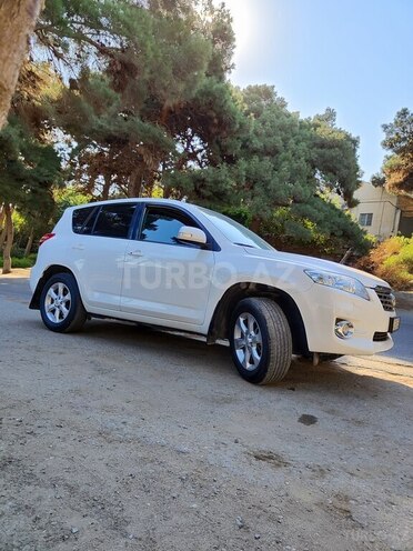 Toyota RAV4 2010, 222,000 km - 2.0 л - Bakı
