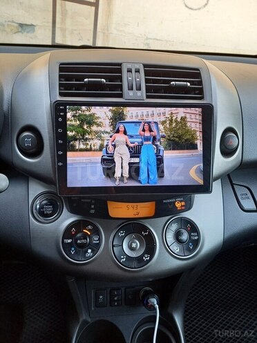Toyota RAV4 2010, 222,000 km - 2.0 л - Bakı