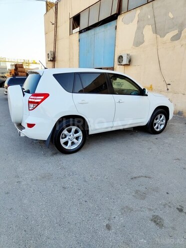Toyota RAV4 2010, 222,000 km - 2.0 л - Bakı