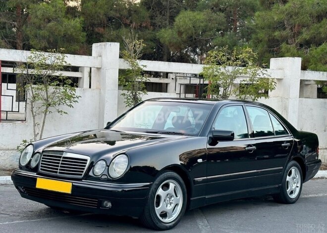 Mercedes E 240 1999, 372,000 km - 2.4 l - Sumqayıt