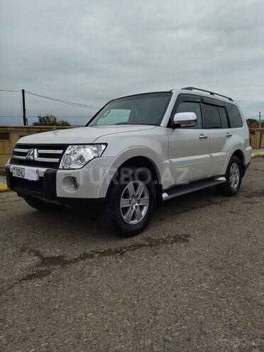 Mitsubishi Pajero 2007, 199,000 km - 3.0 л - Bakı