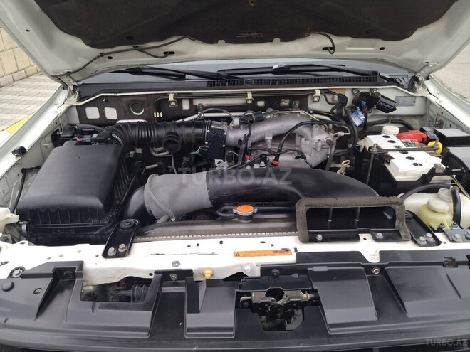 Mitsubishi Pajero 2007, 199,000 km - 3.0 л - Bakı