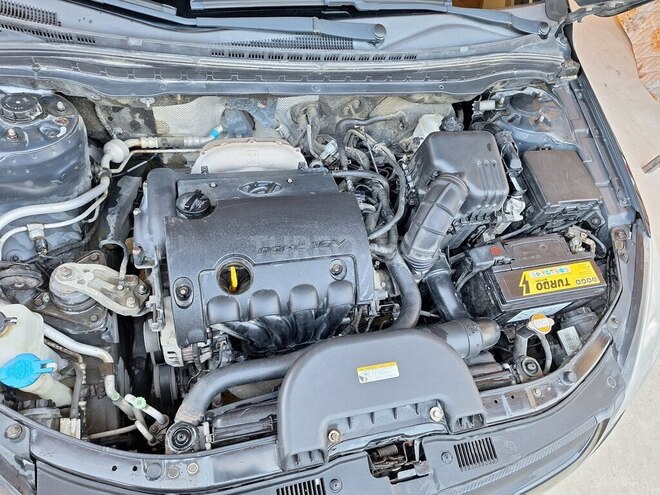Hyundai i30 2009, 205,000 km - 1.4 l - Mingəçevir