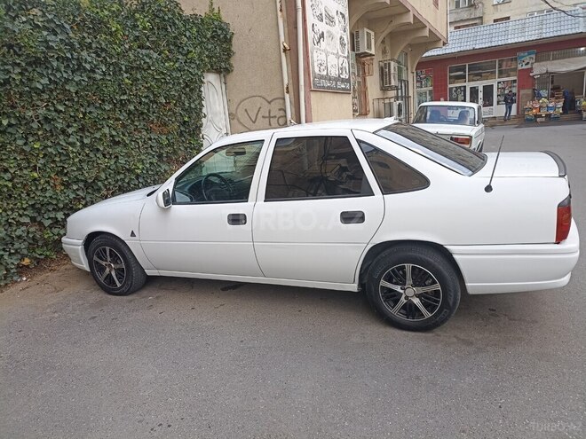 Opel Vectra 1994, 450,000 km - 1.8 l - Bakı