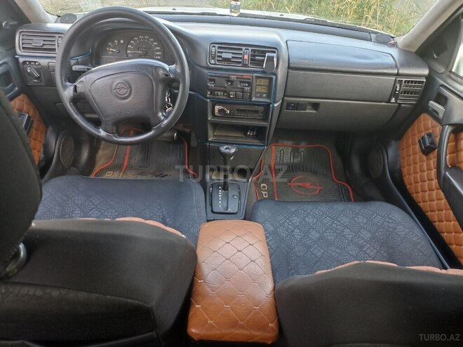 Opel Vectra 1994, 450,000 km - 1.8 l - Bakı